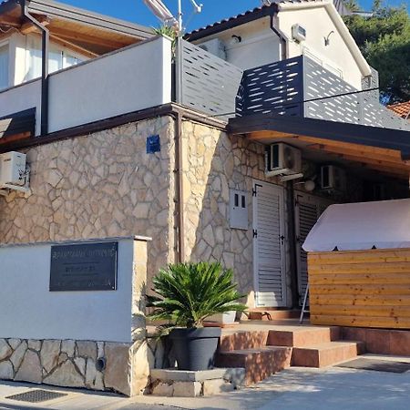 Apartmani Dutkovic فربوسكا المظهر الخارجي الصورة